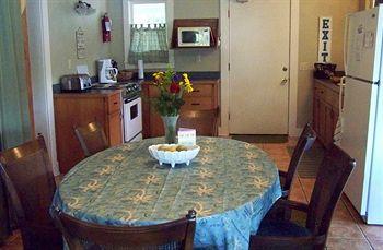 קריסטל ריבר Crystal Cove Bed And Breakfast מראה חיצוני תמונה